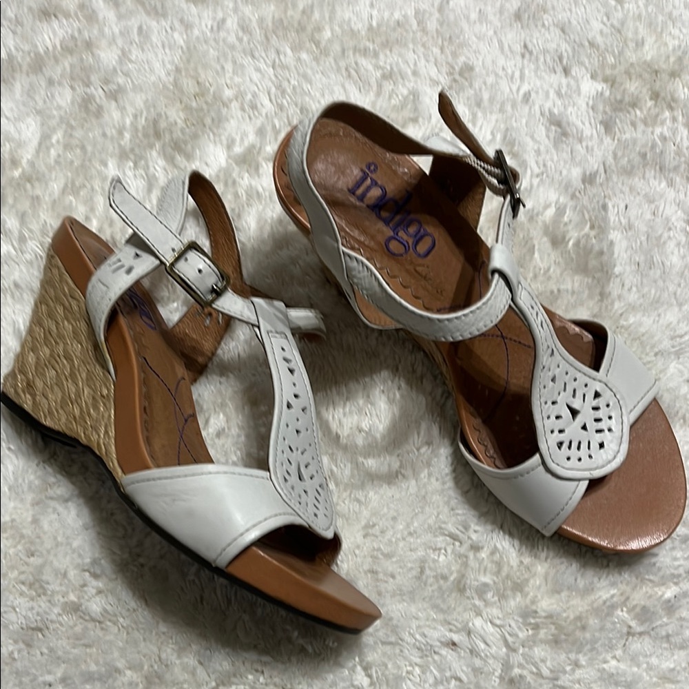 Clark Indigo Off-white and Brown Sandals